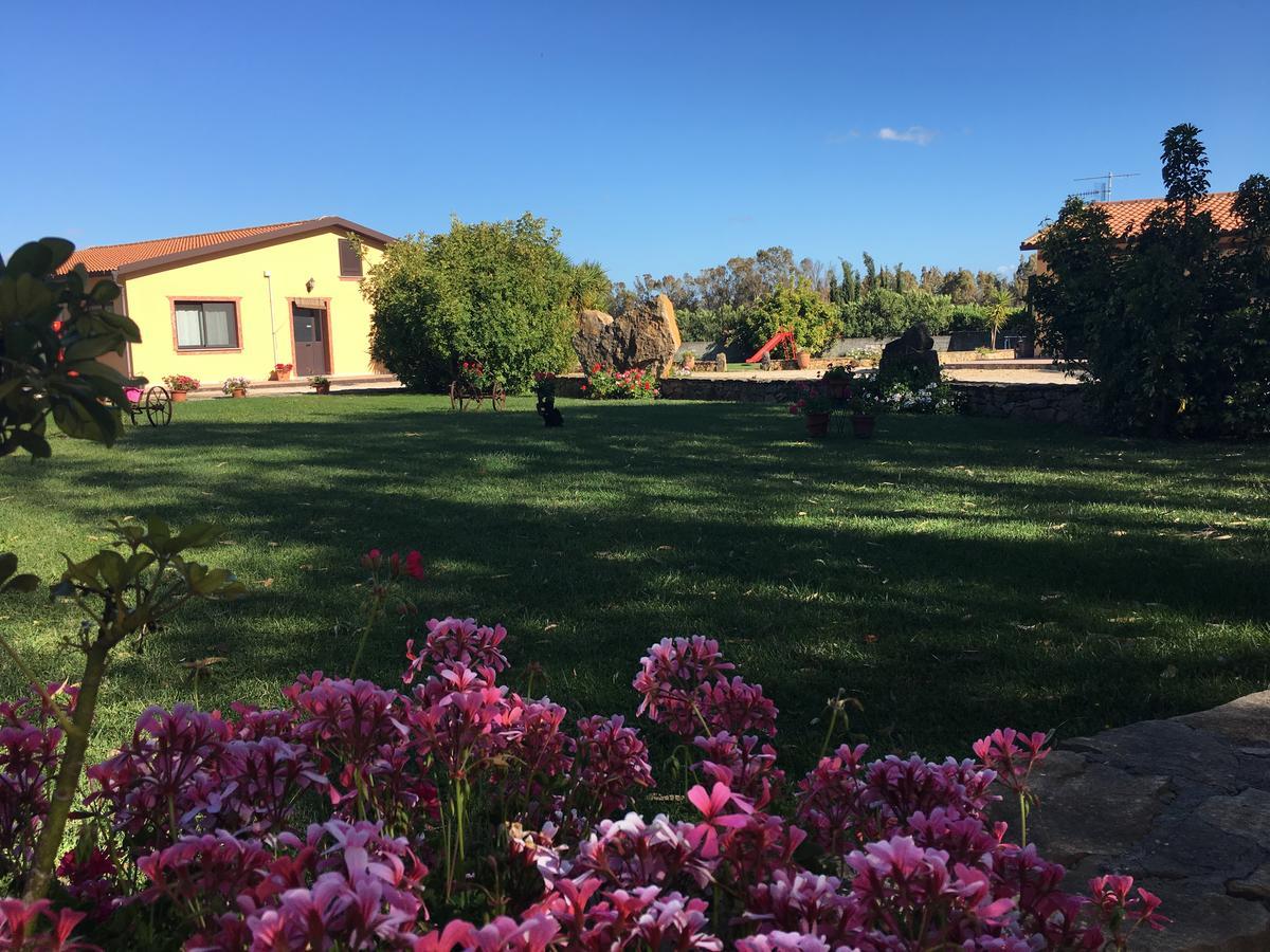 Agriturismo Sechi Campanedda Luaran gambar